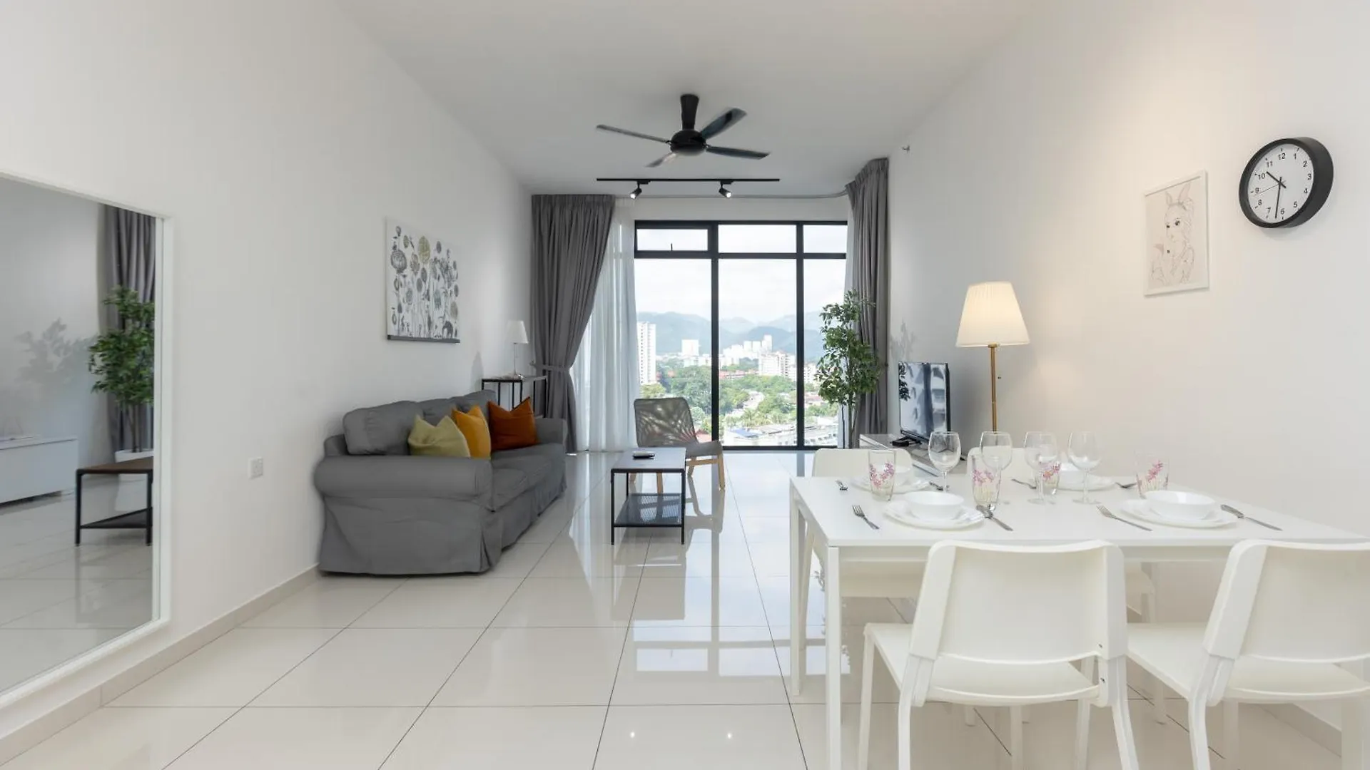 Beacon Executive Suite By May George Town Apartment